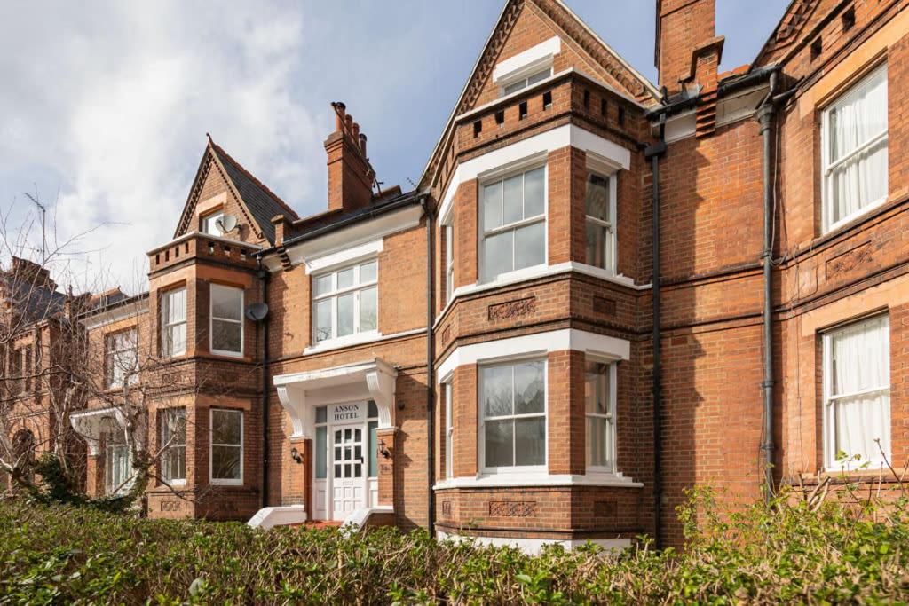 Victorian Beauty With Private Toilet And Shower Near Tube Station Londen Buitenkant foto